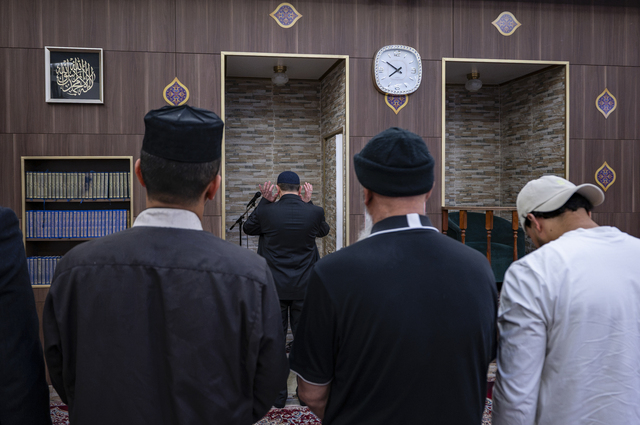 Reykjavík (Iceland): Muslim worshippers pray at the Grand Mosque of Iceland. The Muslim community in Iceland is stable, well-organised and more visible in Reykjavík than it was twenty years ago (we are talking about around 3,500–4,000 people, 1 per cent of the total population), with mosques, imams and courses in the Qur’an and Arabic for children.