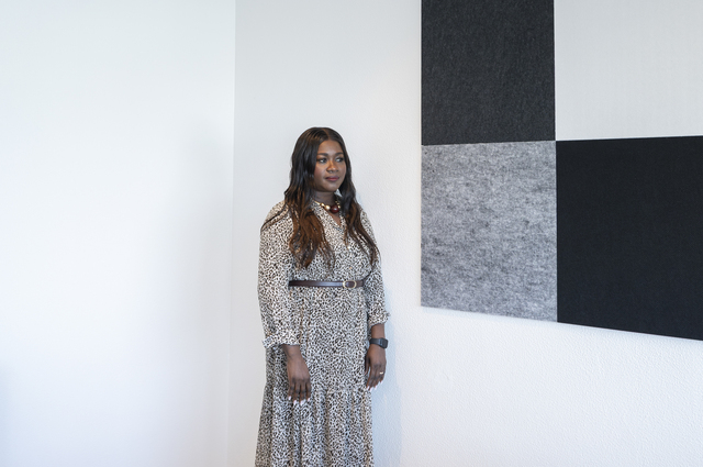 Reykjavík (Iceland): 43-year-old Jamaican lawyer Claudia Ashanie Wilson poses in her office. Born in Montego Bay, Claudia moved to Iceland at the age of 18 for love and is now a highly regarded lawyer specialising in human rights, immigration and refugee law. “When I arrived 25 years ago, immigrants made up 3.1 per cent of the population; today they account for 21 per cent. That’s been a very rapid increase for such a small society, and I understand the desire to limit their numbers. But the inhumane way in which the authorities sometimes treat migrants is unacceptable.”